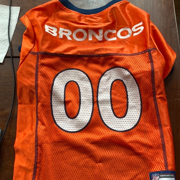 XL Denver Broncos dog jersey - Picture 3 of 3